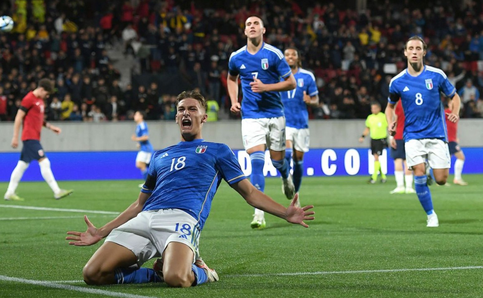 尽力了，库尔图瓦对阵利物浦全场8次扑救仍未挽回败局（库尔图瓦苦撑8次扑救仍难扭转败局，对阵利物浦无力回天）