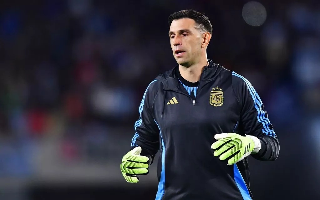 佩杜拉：米兰全力续约迈尼昂，暂时不考虑引进其他门将（佩杜拉：米兰优先推进迈尼昂续约，短期内不考虑引进新门将）