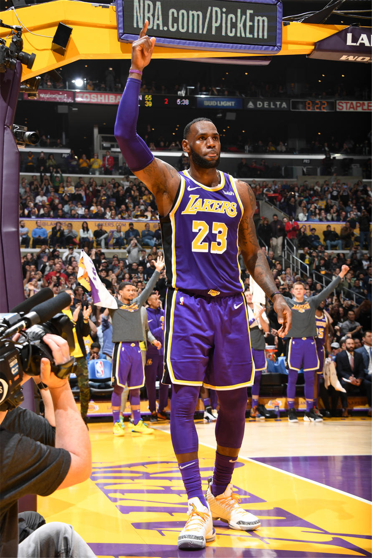 奥尔莫：心情有点复杂，我们本想要赢球和零封（奥尔莫：心情复杂，原本希望赢下比赛并零封对手）